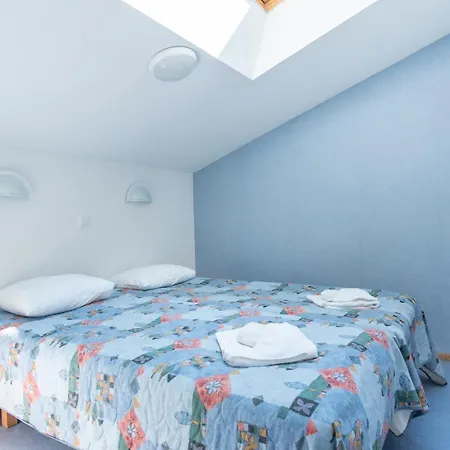 Отель Andropoff