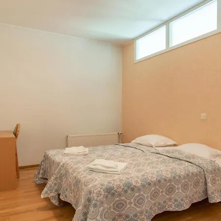 Andropoff 酒店 Valgeranna